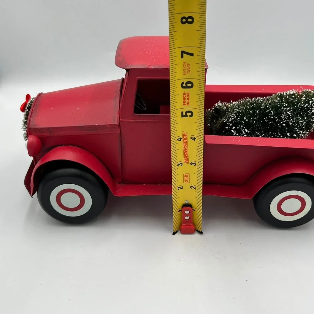 Target Christmas Decor Truck Red Excellent Vintage Style Metal Wreath